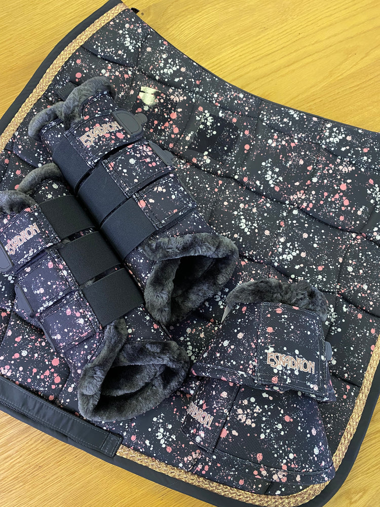 Eskadron 2021 Graffiti Saddle-pad - Stormy Rose