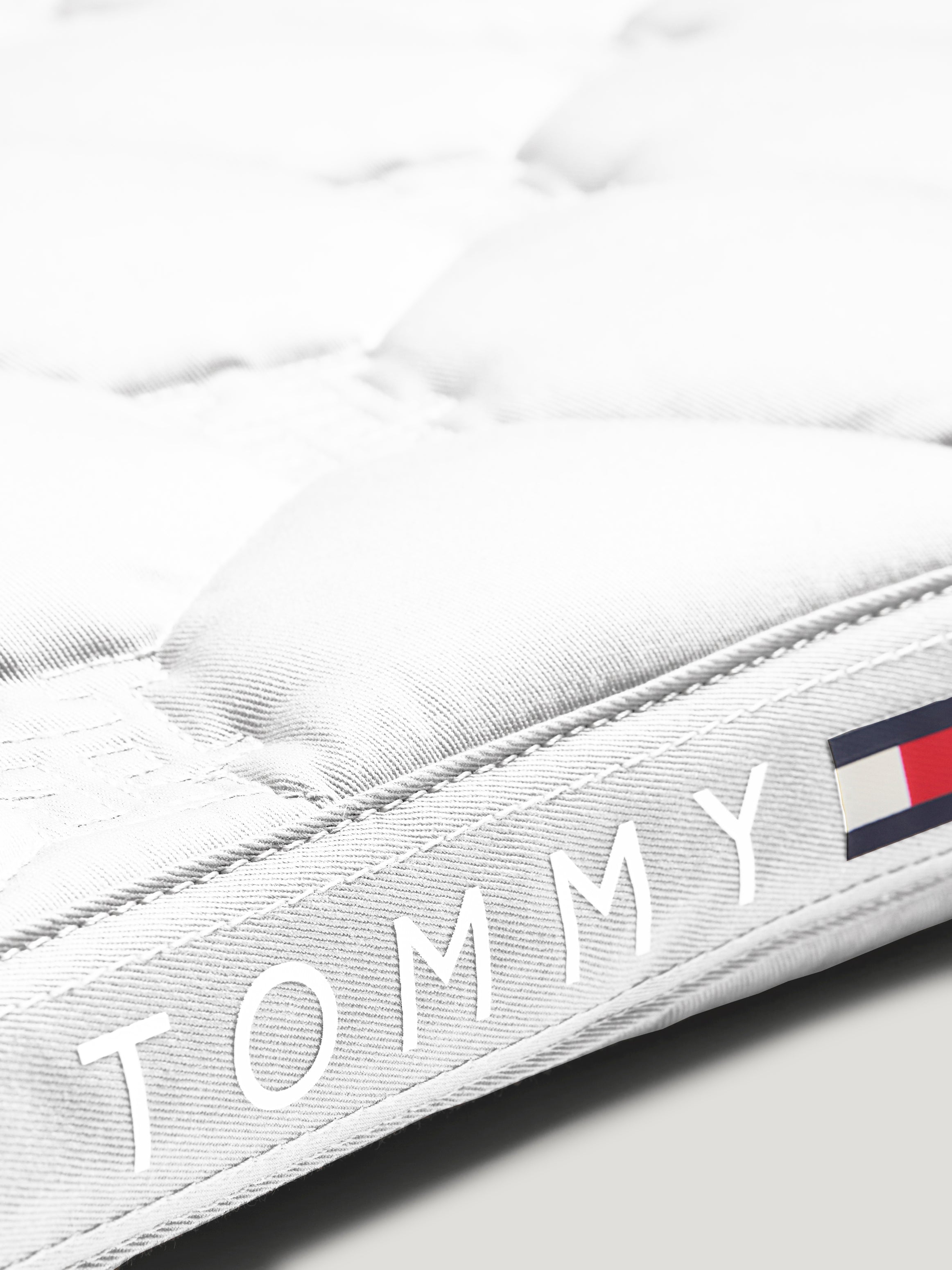 Tommy Hilfiger Equestrian Liberty Dressage Saddle Pad WHITE